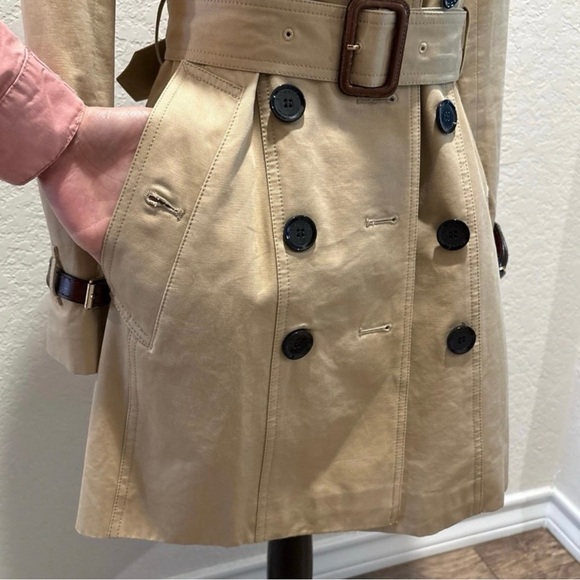 Burberry Size US 2 (XS-S) Trench
Coat Khaki With Belt - Picture 5 of 12